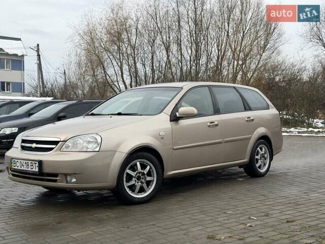 Бежевый Шевроле Лачетти, объемом двигателя 1.8 л и пробегом 220 тыс. км за 3000 $, фото 1 на Automoto.ua