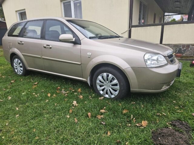 Бежевий Шевроле Лачетті, об'ємом двигуна 1.8 л та пробігом 294 тис. км за 4500 $, фото 1 на Automoto.ua