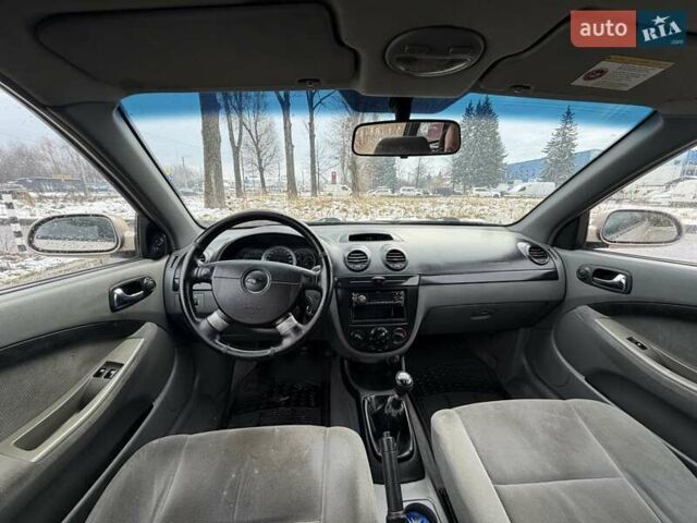 Бежевый Шевроле Лачетти, объемом двигателя 1.8 л и пробегом 220 тыс. км за 3000 $, фото 5 на Automoto.ua