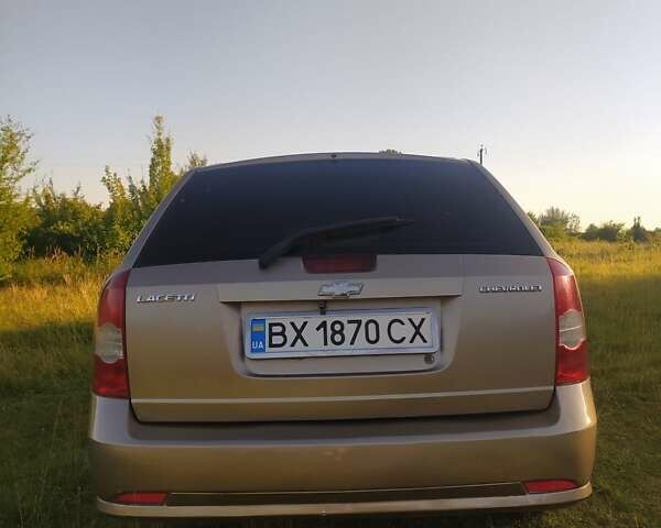 Бежевый Шевроле Лачетти, объемом двигателя 1.8 л и пробегом 300 тыс. км за 4500 $, фото 1 на Automoto.ua