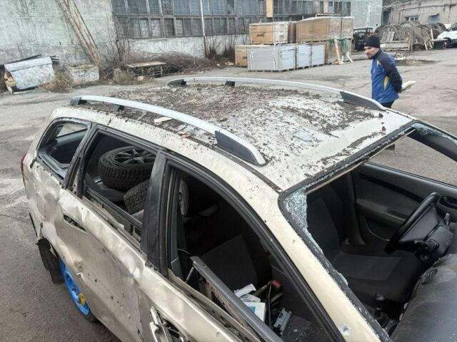 Бежевый Шевроле Лачетти, объемом двигателя 0 л и пробегом 201 тыс. км за 2500 $, фото 5 на Automoto.ua