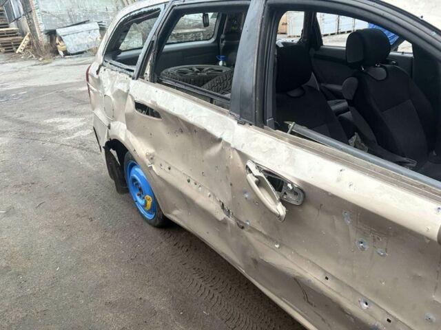 Бежевый Шевроле Лачетти, объемом двигателя 0 л и пробегом 201 тыс. км за 2500 $, фото 4 на Automoto.ua