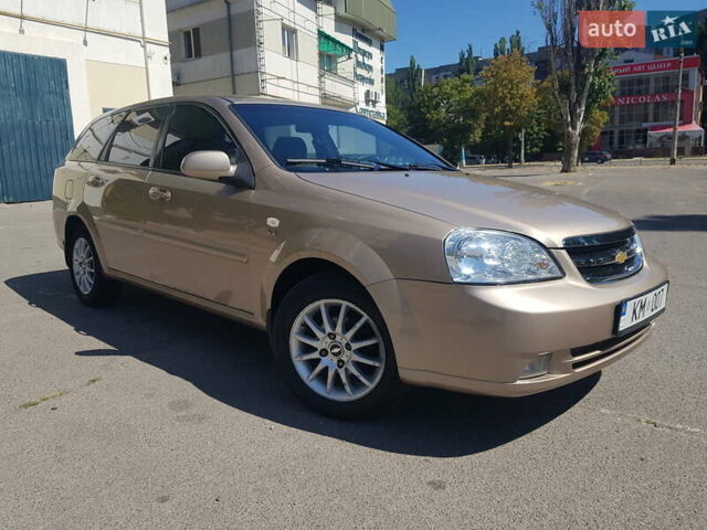 Бежевый Шевроле Лачетти, объемом двигателя 1.8 л и пробегом 120 тыс. км за 5100 $, фото 3 на Automoto.ua