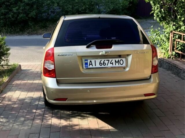 Бежевый Шевроле Лачетти, объемом двигателя 1.8 л и пробегом 294 тыс. км за 4500 $, фото 4 на Automoto.ua