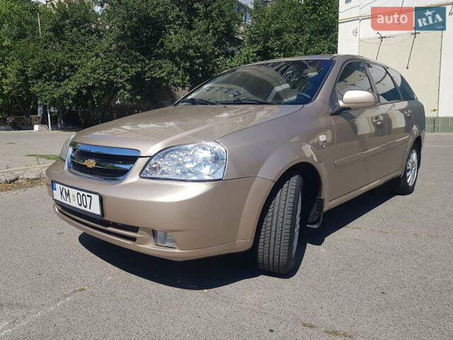 Бежевый Шевроле Лачетти, объемом двигателя 1.8 л и пробегом 120 тыс. км за 5100 $, фото 2 на Automoto.ua