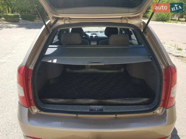 Бежевый Шевроле Лачетти, объемом двигателя 1.8 л и пробегом 120 тыс. км за 5100 $, фото 18 на Automoto.ua