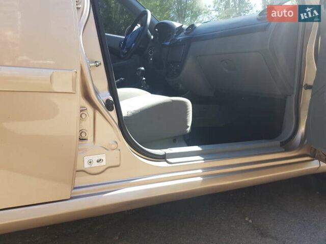 Бежевый Шевроле Лачетти, объемом двигателя 1.8 л и пробегом 120 тыс. км за 5100 $, фото 14 на Automoto.ua