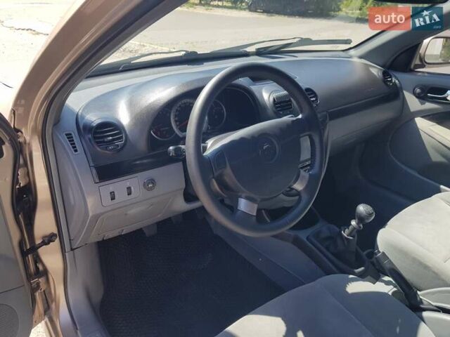 Бежевый Шевроле Лачетти, объемом двигателя 1.8 л и пробегом 120 тыс. км за 5100 $, фото 22 на Automoto.ua