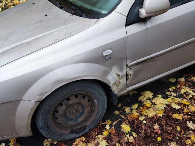 Бежевый Шевроле Лачетти, объемом двигателя 1.8 л и пробегом 256 тыс. км за 3500 $, фото 1 на Automoto.ua