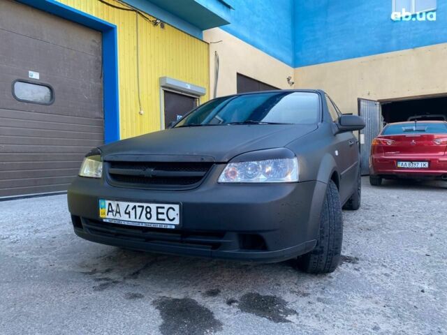 Черный Шевроле Лачетти, объемом двигателя 0 л и пробегом 270 тыс. км за 4000 $, фото 2 на Automoto.ua