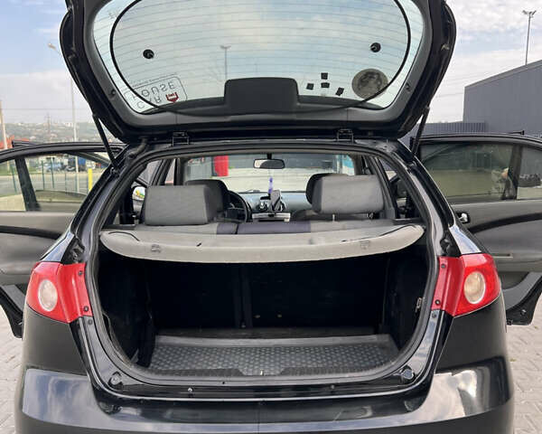 Чорний Шевроле Лачетті, об'ємом двигуна 1.8 л та пробігом 210 тис. км за 3700 $, фото 6 на Automoto.ua