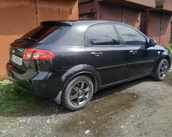 Черный Шевроле Лачетти, объемом двигателя 1.6 л и пробегом 230 тыс. км за 3400 $, фото 5 на Automoto.ua