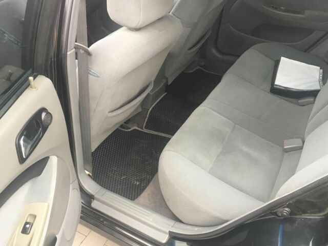 Черный Шевроле Лачетти, объемом двигателя 1.6 л и пробегом 270 тыс. км за 3500 $, фото 6 на Automoto.ua