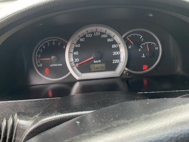 Черный Шевроле Лачетти, объемом двигателя 1.6 л и пробегом 250 тыс. км за 2600 $, фото 5 на Automoto.ua