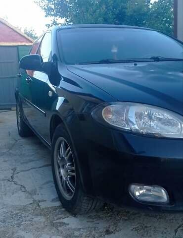 Черный Шевроле Лачетти, объемом двигателя 1.8 л и пробегом 180 тыс. км за 4100 $, фото 23 на Automoto.ua