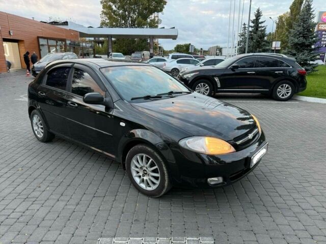 Чорний Шевроле Лачетті, об'ємом двигуна 1.8 л та пробігом 262 тис. км за 3950 $, фото 2 на Automoto.ua