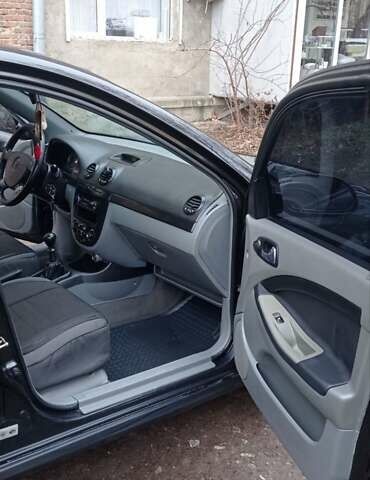 Черный Шевроле Лачетти, объемом двигателя 1.8 л и пробегом 180 тыс. км за 4100 $, фото 7 на Automoto.ua