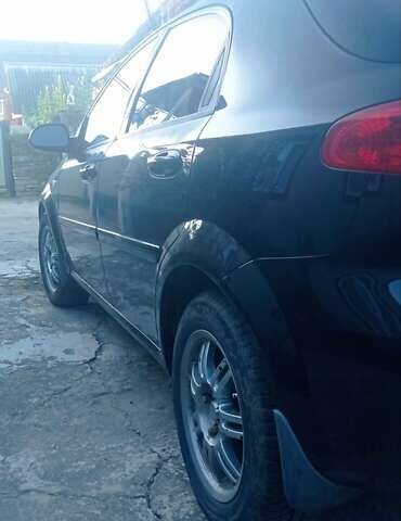 Черный Шевроле Лачетти, объемом двигателя 1.8 л и пробегом 180 тыс. км за 4100 $, фото 22 на Automoto.ua