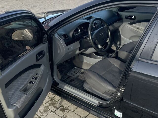 Чорний Шевроле Лачетті, об'ємом двигуна 1.8 л та пробігом 197 тис. км за 2500 $, фото 6 на Automoto.ua