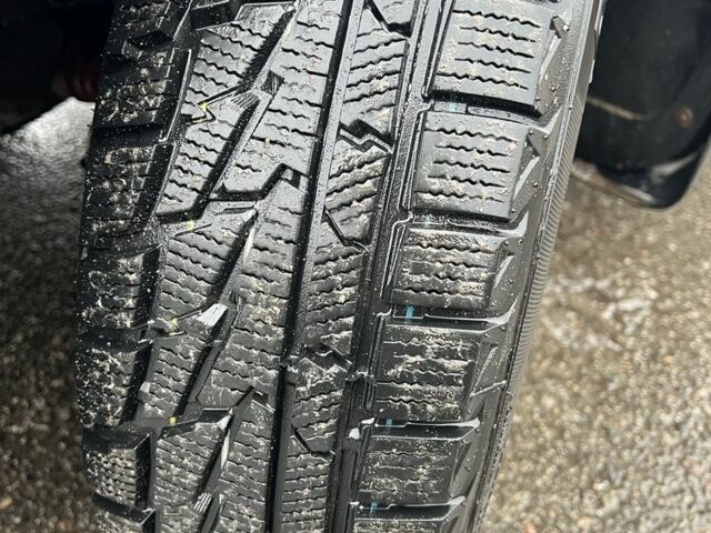 Черный Шевроле Лачетти, объемом двигателя 1.6 л и пробегом 220 тыс. км за 3300 $, фото 5 на Automoto.ua