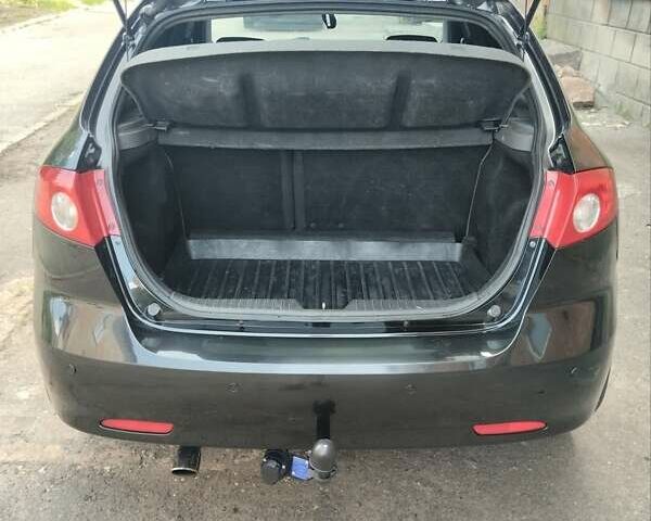 Черный Шевроле Лачетти, объемом двигателя 1.8 л и пробегом 268 тыс. км за 4400 $, фото 13 на Automoto.ua