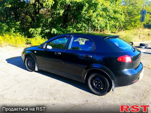 Черный Шевроле Лачетти, объемом двигателя 1.8 л и пробегом 233 тыс. км за 3200 $, фото 9 на Automoto.ua