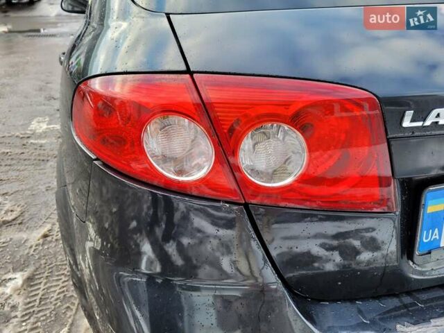 Черный Шевроле Лачетти, объемом двигателя 1.6 л и пробегом 232 тыс. км за 4700 $, фото 10 на Automoto.ua