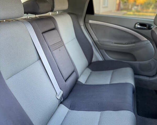 Черный Шевроле Лачетти, объемом двигателя 1.8 л и пробегом 252 тыс. км за 5199 $, фото 7 на Automoto.ua