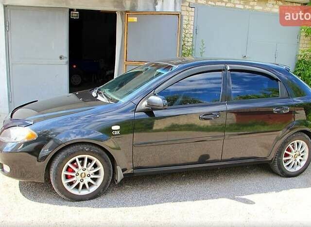 Чорний Шевроле Лачетті, об'ємом двигуна 1.8 л та пробігом 191 тис. км за 4000 $, фото 3 на Automoto.ua