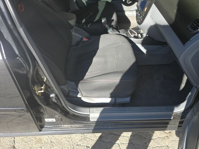 Черный Шевроле Лачетти, объемом двигателя 1.8 л и пробегом 242 тыс. км за 4999 $, фото 6 на Automoto.ua