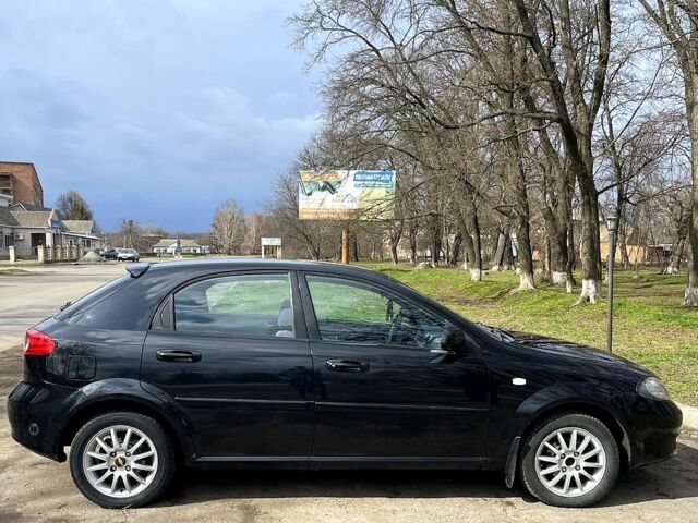 Чорний Шевроле Лачетті, об'ємом двигуна 1.8 л та пробігом 335 тис. км за 4400 $, фото 4 на Automoto.ua