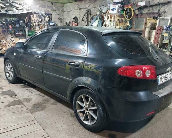 Черный Шевроле Лачетти, объемом двигателя 1.6 л и пробегом 200 тыс. км за 2999 $, фото 1 на Automoto.ua