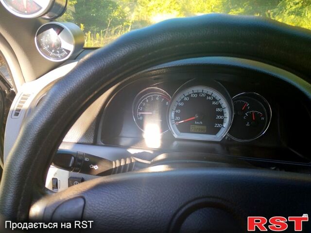 Черный Шевроле Лачетти, объемом двигателя 1.8 л и пробегом 233 тыс. км за 3200 $, фото 3 на Automoto.ua