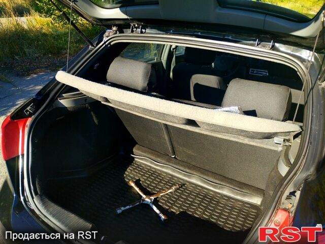 Черный Шевроле Лачетти, объемом двигателя 1.8 л и пробегом 233 тыс. км за 3200 $, фото 1 на Automoto.ua