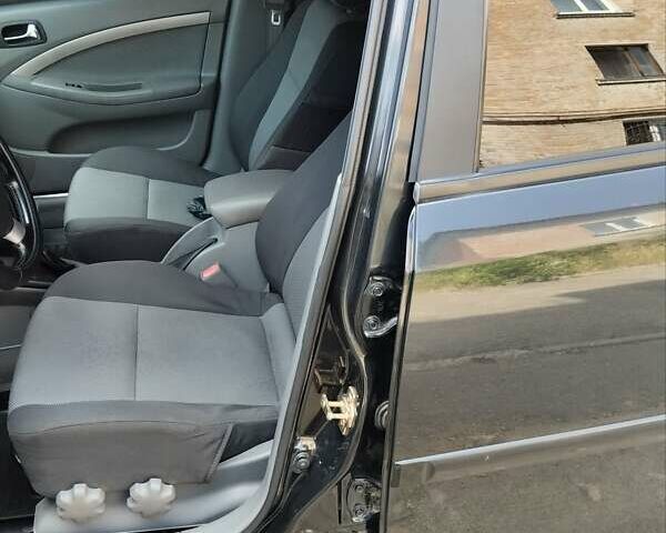 Черный Шевроле Лачетти, объемом двигателя 1.8 л и пробегом 268 тыс. км за 4400 $, фото 6 на Automoto.ua