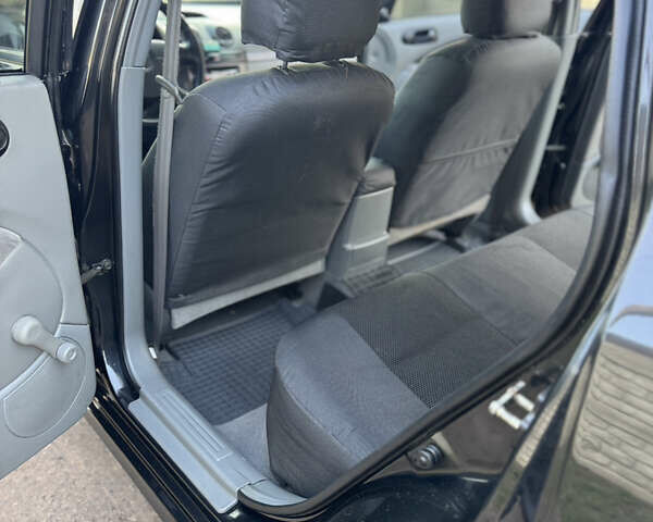 Черный Шевроле Лачетти, объемом двигателя 1.6 л и пробегом 209 тыс. км за 3850 $, фото 23 на Automoto.ua