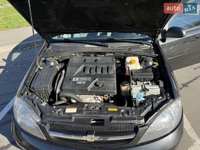 Черный Шевроле Лачетти, объемом двигателя 1.6 л и пробегом 140 тыс. км за 4300 $, фото 11 на Automoto.ua