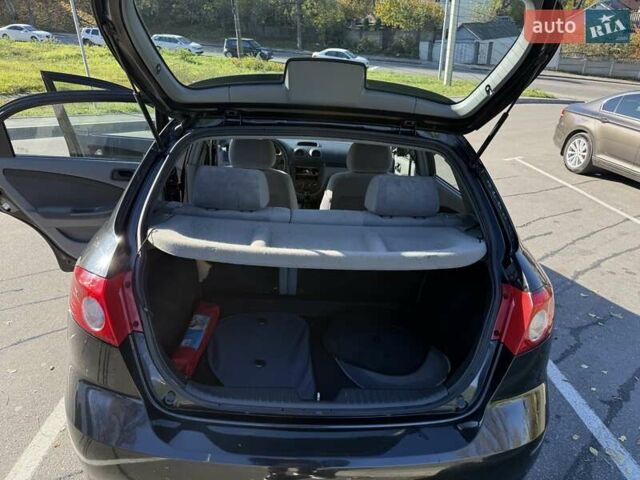 Черный Шевроле Лачетти, объемом двигателя 1.6 л и пробегом 140 тыс. км за 4300 $, фото 8 на Automoto.ua