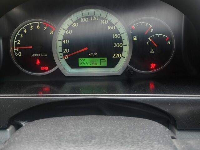 Черный Шевроле Лачетти, объемом двигателя 1.8 л и пробегом 249 тыс. км за 4200 $, фото 5 на Automoto.ua