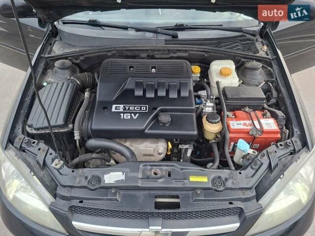 Черный Шевроле Лачетти, объемом двигателя 1.6 л и пробегом 217 тыс. км за 4000 $, фото 15 на Automoto.ua