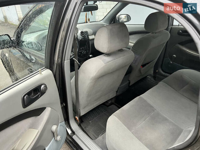 Черный Шевроле Лачетти, объемом двигателя 1.6 л и пробегом 110 тыс. км за 4600 $, фото 49 на Automoto.ua