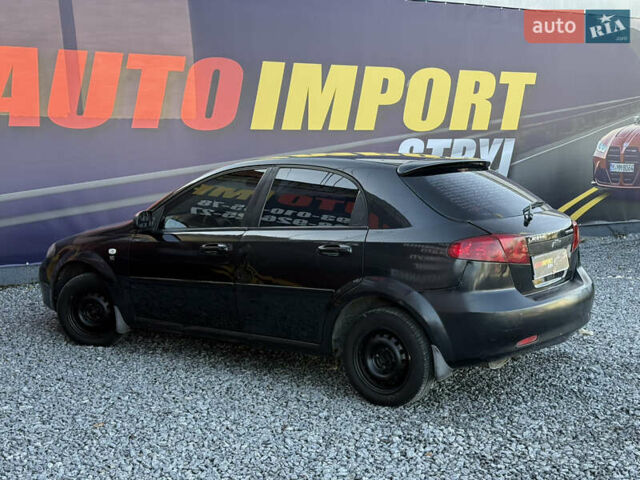 Черный Шевроле Лачетти, объемом двигателя 1.8 л и пробегом 178 тыс. км за 2700 $, фото 2 на Automoto.ua