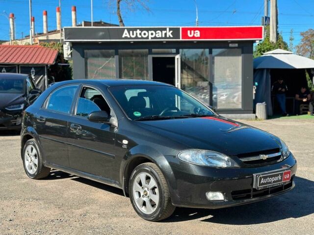 Черный Шевроле Лачетти, объемом двигателя 1.8 л и пробегом 146 тыс. км за 4790 $, фото 2 на Automoto.ua