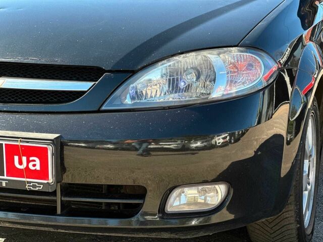 Черный Шевроле Лачетти, объемом двигателя 1.8 л и пробегом 146 тыс. км за 4790 $, фото 7 на Automoto.ua