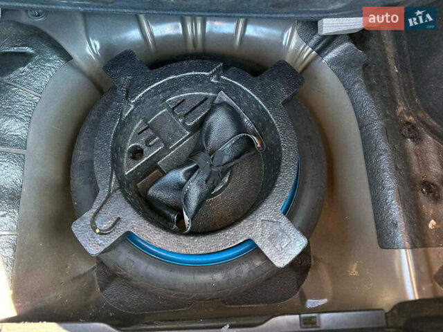 Черный Шевроле Лачетти, объемом двигателя 1.8 л и пробегом 146 тыс. км за 4990 $, фото 11 на Automoto.ua