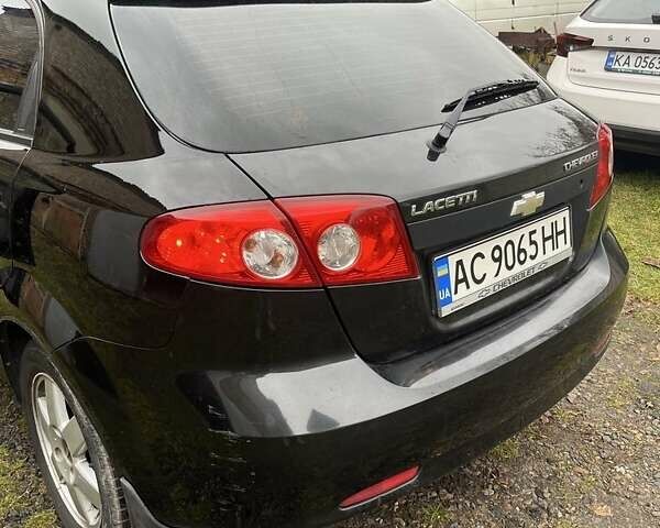Черный Шевроле Лачетти, объемом двигателя 1.8 л и пробегом 151 тыс. км за 3600 $, фото 2 на Automoto.ua