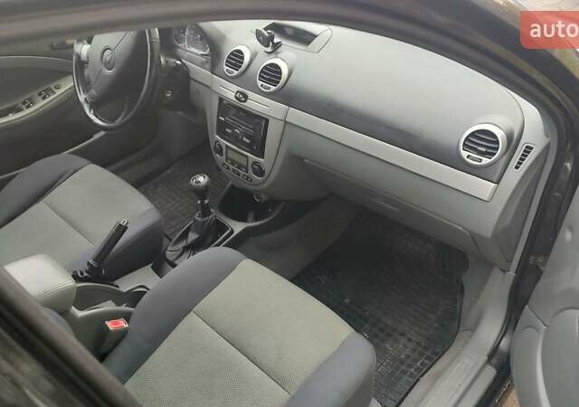 Черный Шевроле Лачетти, объемом двигателя 1.82 л и пробегом 207 тыс. км за 3000 $, фото 5 на Automoto.ua