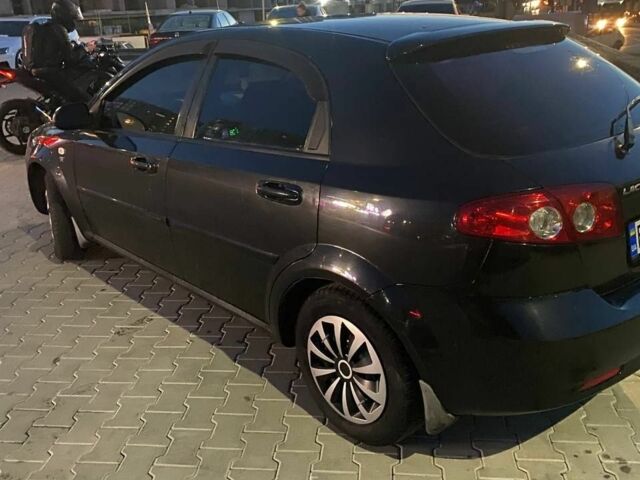 Черный Шевроле Лачетти, объемом двигателя 1.6 л и пробегом 208 тыс. км за 3700 $, фото 2 на Automoto.ua