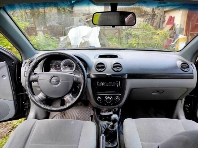 Черный Шевроле Лачетти, объемом двигателя 1.6 л и пробегом 177 тыс. км за 2500 $, фото 6 на Automoto.ua