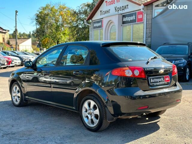 Черный Шевроле Лачетти, объемом двигателя 1.8 л и пробегом 146 тыс. км за 4990 $, фото 5 на Automoto.ua